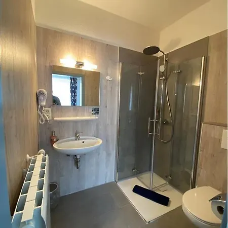 Bents Wohlfuehlen Am Hammer Brunnen *